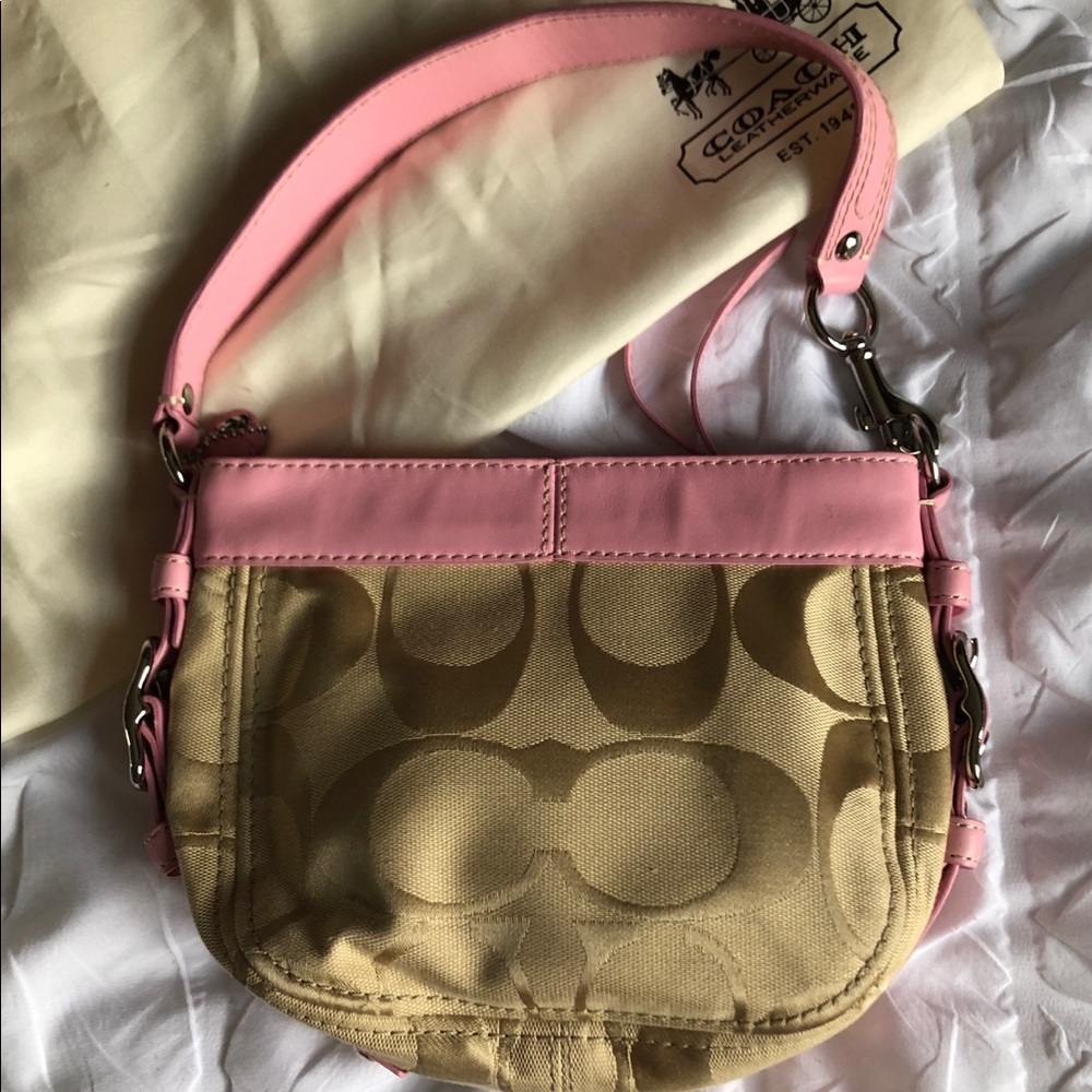 Coach Bag - Picture 2 of 3